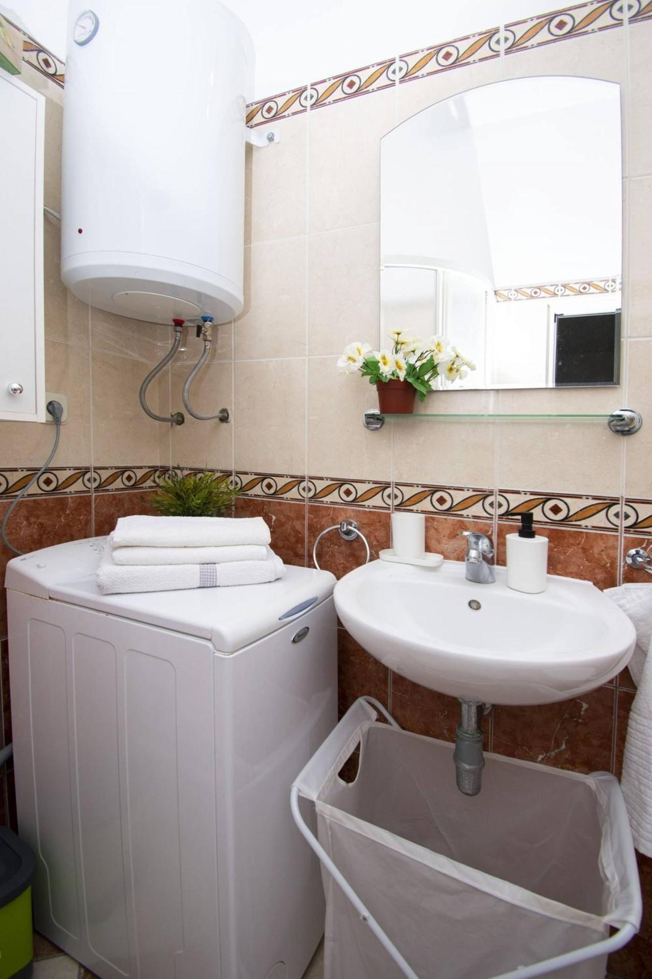 Apartment Meri Razanj With Sea View Ngoại thất bức ảnh