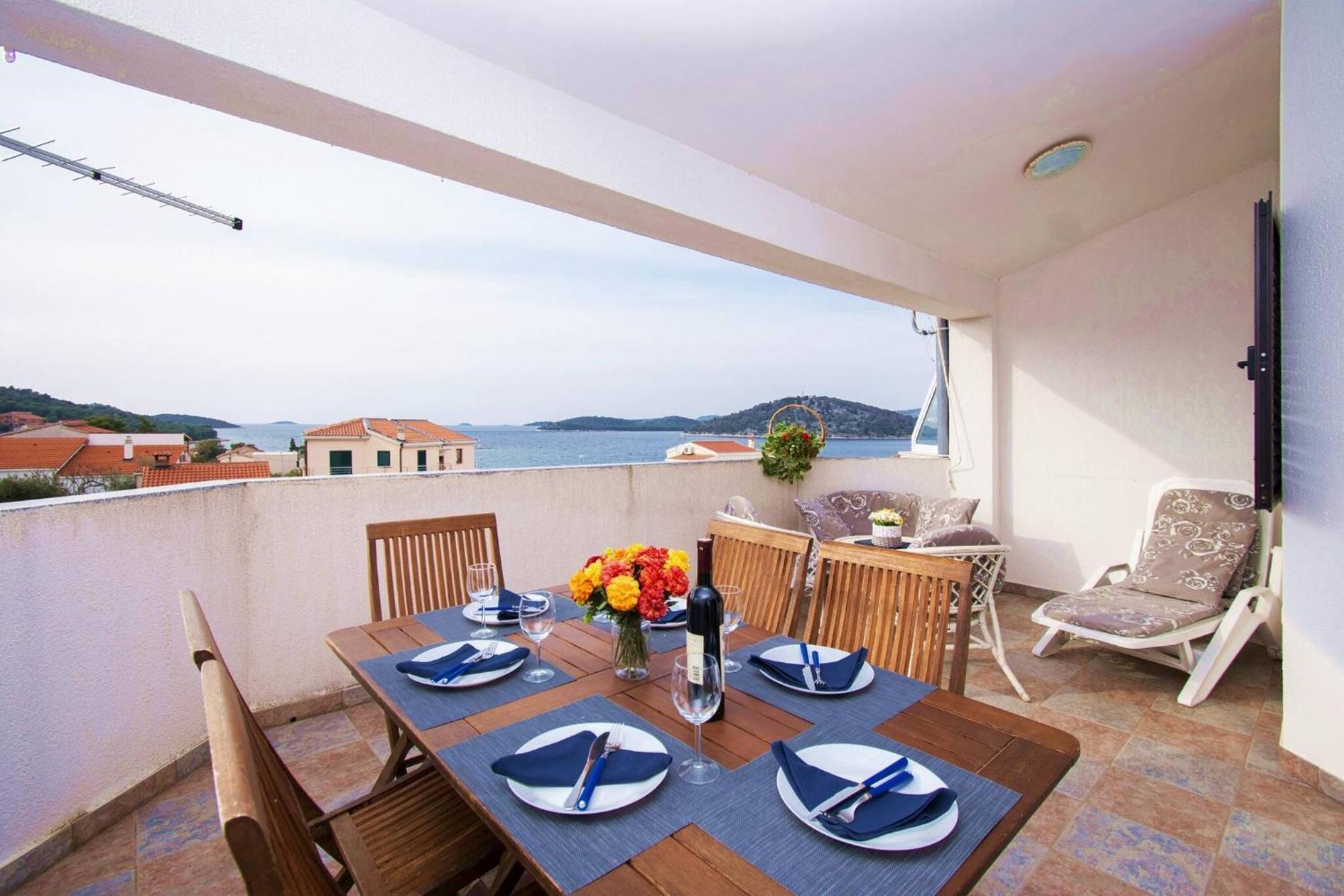 Apartment Meri Razanj With Sea View Ngoại thất bức ảnh